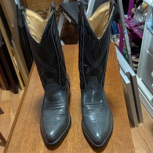 Men’s Cowboy Boots